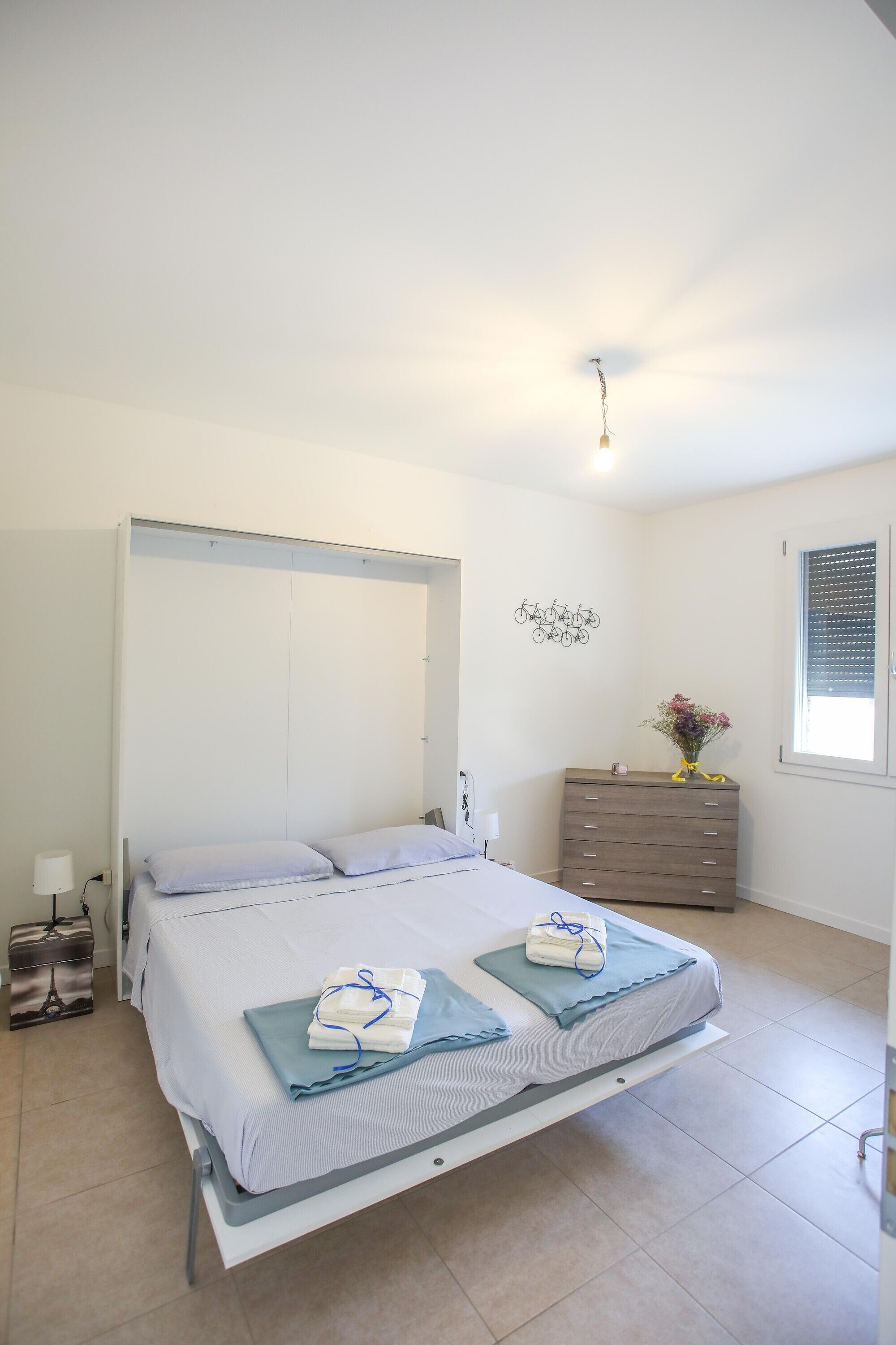 Bügeleisen/Bügelbrett, WLAN, Bettwäsche