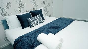 3 bedrooms, iron/ironing board, free WiFi, bed sheets