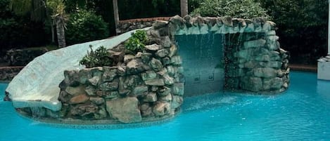 プール