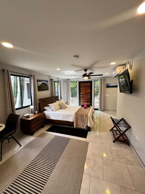 1 bedroom, desk, iron/ironing board, free WiFi - Studio w/ Pool Near Playa del Coco (Coco)
