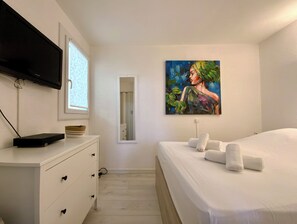 Iron/ironing board, WiFi, bed sheets - Les Saladelles 1 chambre climatisé 4 pers proche plage tout à pied (Le Grau-du-Roi)
