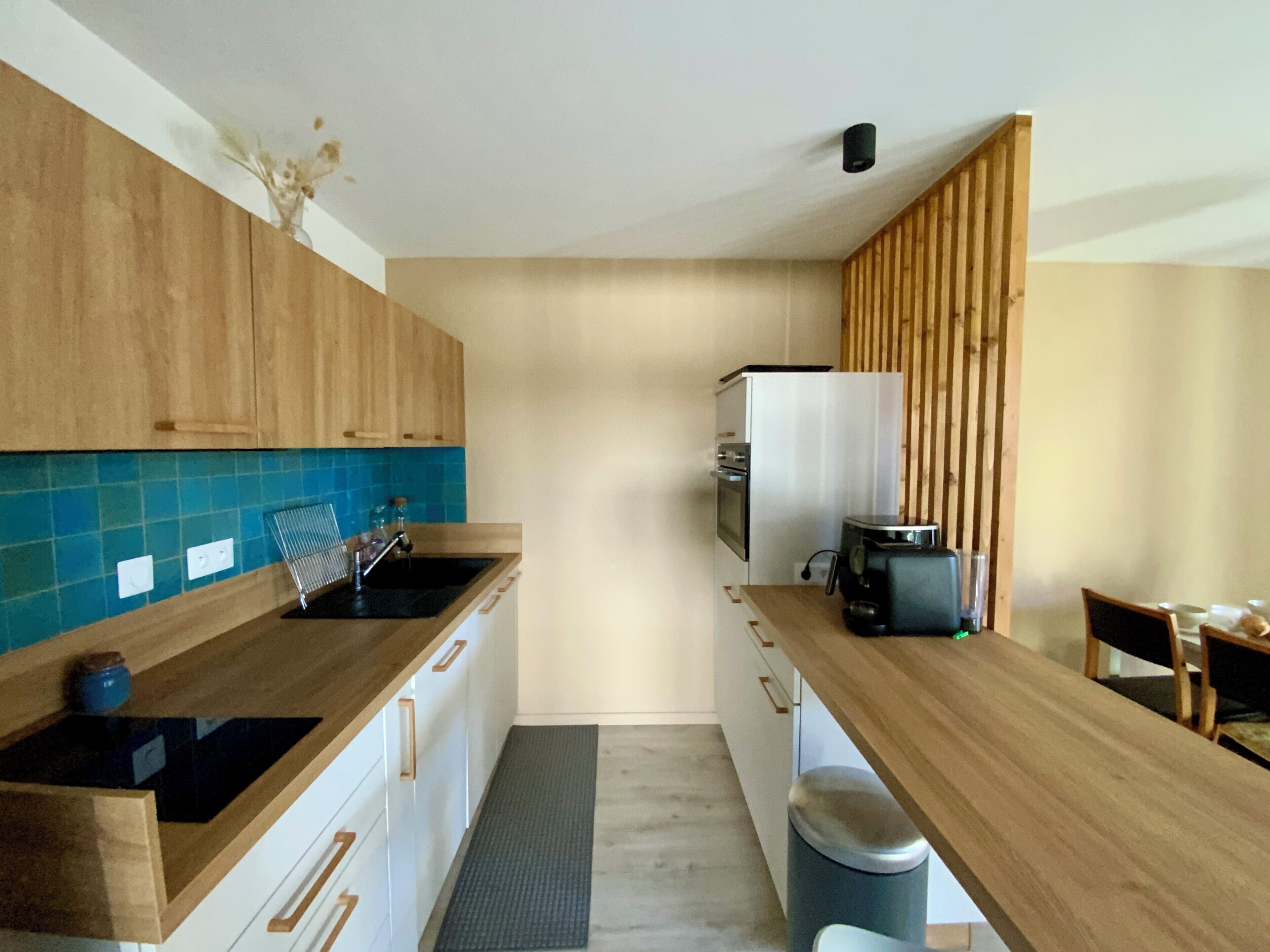 冷蔵庫、電子レンジ、オーブン、食器洗い機