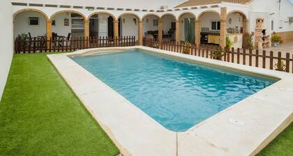 Holiday Home 'El Llano' with Mountain View, Wi-Fi and Air Conditioning