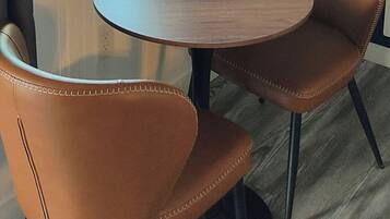 Basic Room, 1 Queen Bed, Valley View | Courtyard view