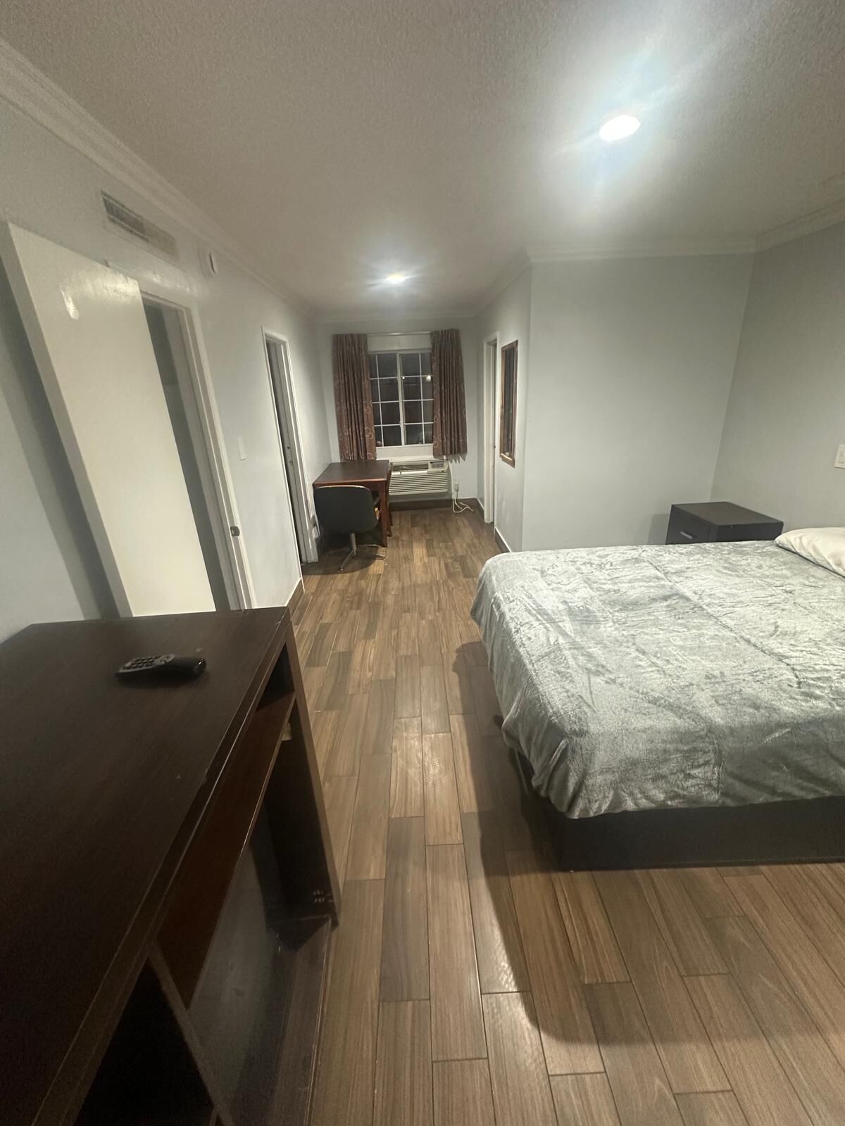 ห้องสวีท | โต๊ะทำงาน, Wi-Fi ฟรี