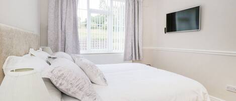 5 chambres, décoration personnalisée, ameublement personnalisé