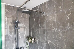 House - Penthouse Suite in North Yorkshire (Scarborough)