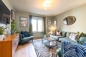 House - Old Town House in Scarborough (Scarborough)