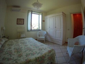 Deluxe Apartment, Garden View