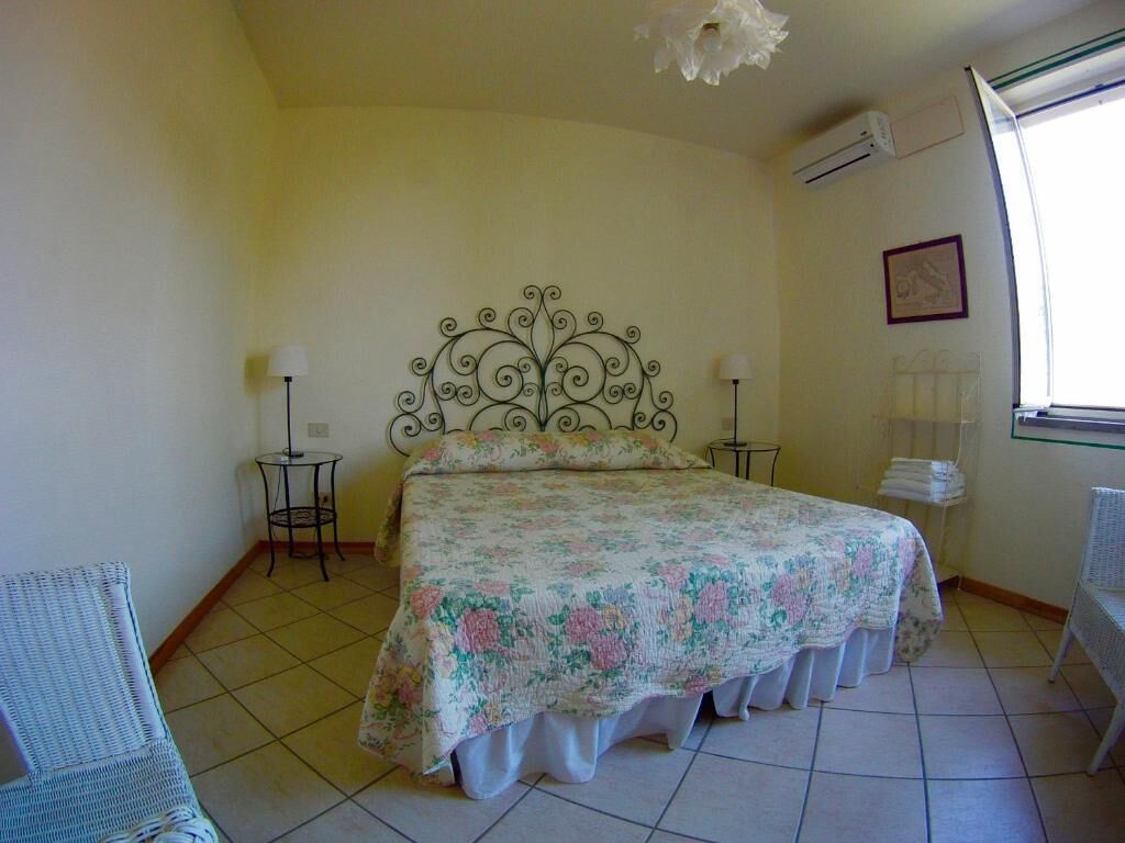 Deluxe-Apartment, Gartenblick | Schreibtisch, Verdunkelungsvorhänge, Bügeleisen/Bügelbrett