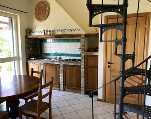 Kochgeschirr/Geschirr/Besteck