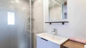 Hair dryer, towels