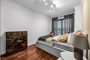 Schreibtisch, Bügeleisen/Bügelbrett, WLAN, Bettwäsche