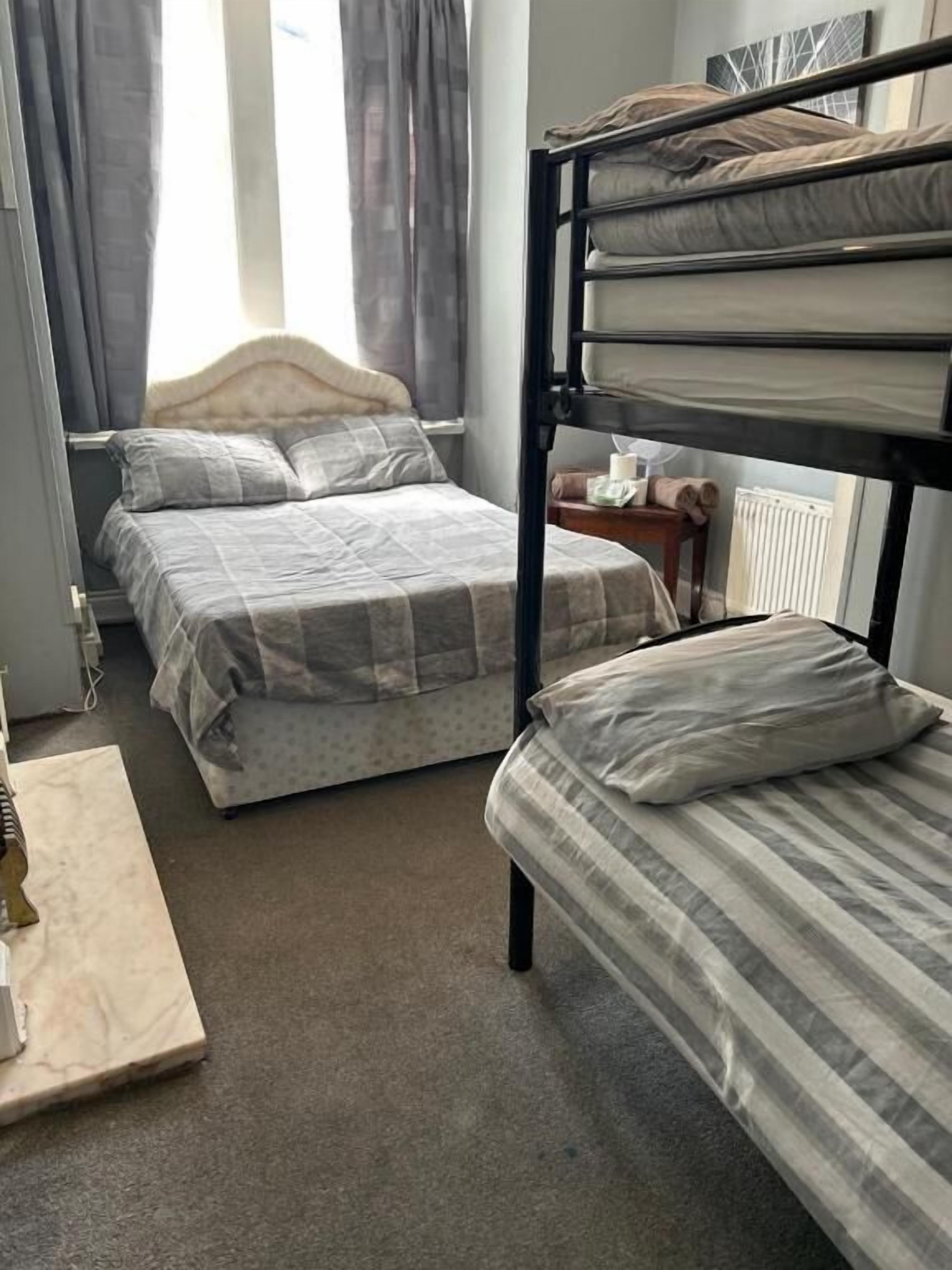 Iron/ironing board, free WiFi