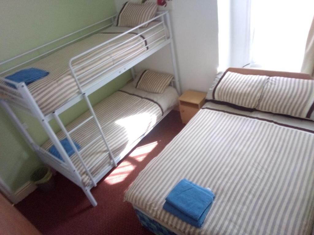 Basic-Zimmer | Bügeleisen/Bügelbrett, kostenloses WLAN