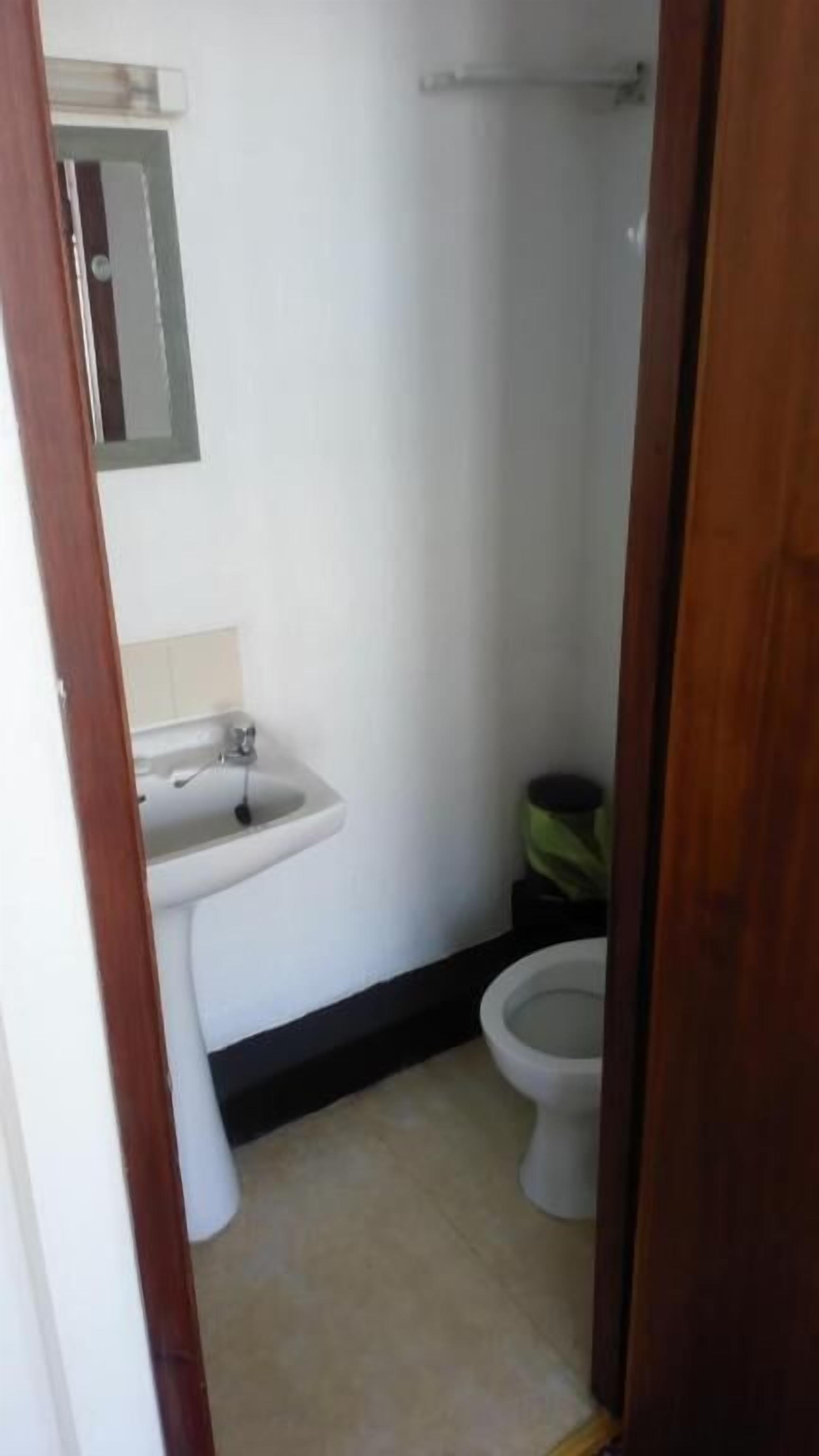 Basic Quadruple Room, Multiple Beds, Non Smoking, Private Bathroom | Bathroom | Shower, free toiletries, hair dryer, soap