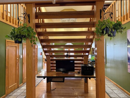 Lafayette Inn & Suites