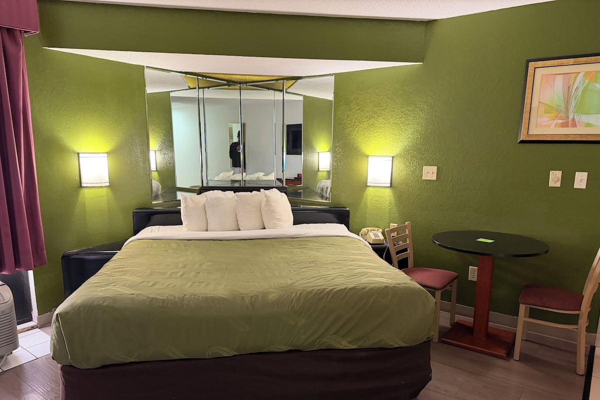 Phòng, không hút thuốc | Bàn, khu vực làm việc phù hợp cho laptop, bàn ủi/dụng cụ ủi quần áo