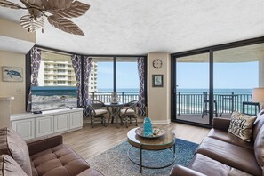 Smart TV - 🌅Oceanfront | Incredible Ocean Views | Pet Friendly | Sherwin 901🌅 (Daytona Beach Shores)
