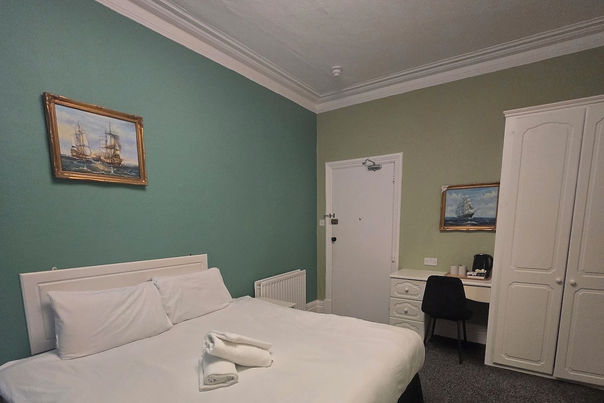 Standard Double Room, Non Smoking, Beachside | Premium bedding, memory foam beds, individually furnished, desk