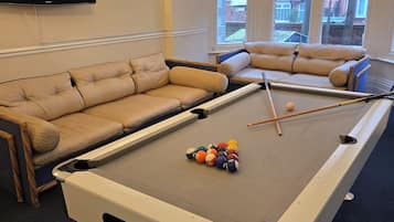 32-inch TV with digital channels