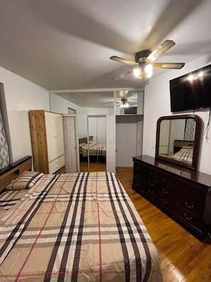Iron/ironing board, WiFi - welcoming New York neighborhood this is a room I’m renting out For 1550 (New York)