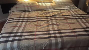 3 bedrooms, iron/ironing board, WiFi