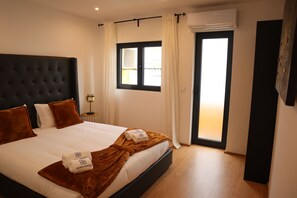 3 habitaciones, tabla de planchar con plancha y wifi gratis 
