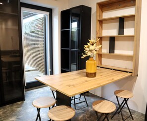 Dining - Francos Family House (Porto)