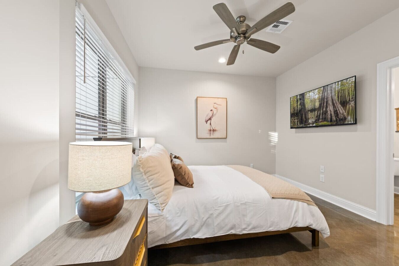 アイロン / アイロン台、WiFi、ベッドシーツ