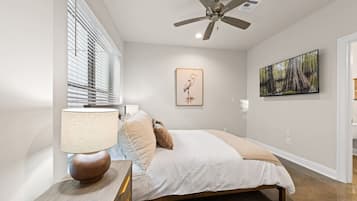 アイロン / アイロン台、WiFi、ベッドシーツ