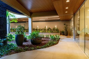 Interior - Luxury Apartment in the Building. Gameleira Beach, Boa Viagem 1608 (Recife)