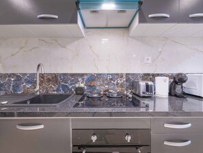 Private kitchen - 30 minutes from Paris I Luxury Villa 11 (Osny)