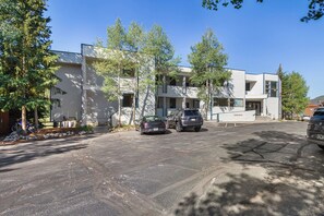 Exterior - Condo in River Run Village! Fireplace! 5 Minute Walk to the Ski Lift! (Keystone)