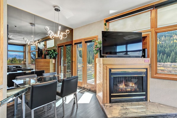 Dining - Condo in River Run Village! Fireplace! 5 Minute Walk to the Ski Lift! (Keystone)