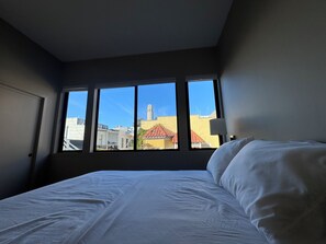 WiFi, bed sheets - Historic Telegraph Hill, San Francisco - 1 bedroom apartment (San Francisco)