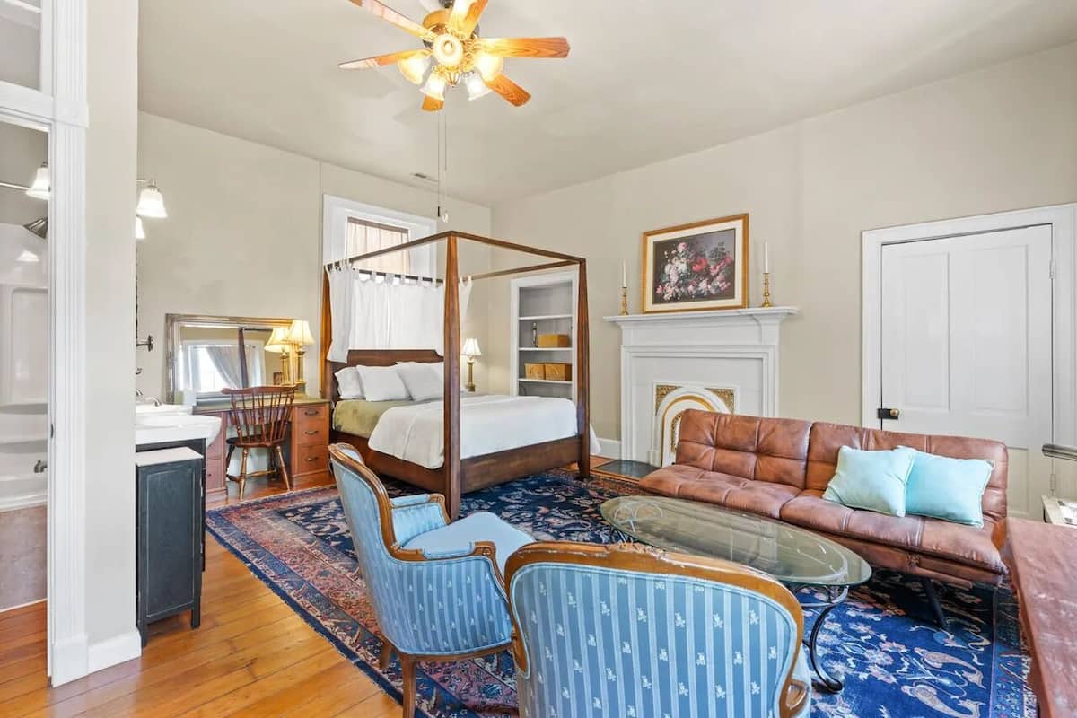 Studio Suite, 1 Queen Bed, Non Smoking, Kitchenette