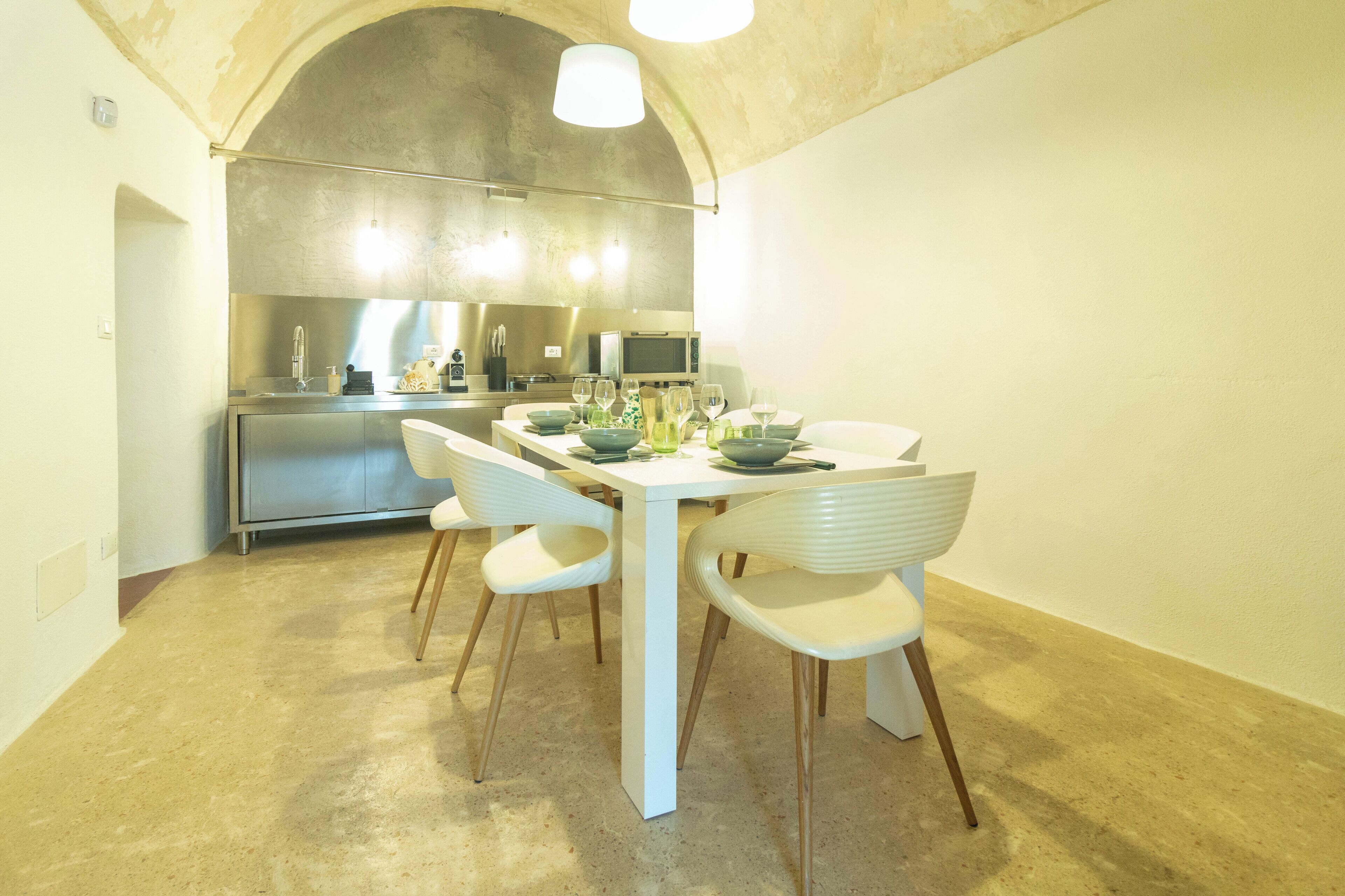 Villa Deluxe, 3 camere da letto, piscina privata, vista piscina | Cucina privata | Frigorifero con congelatore, microonde, forno, piano cottura