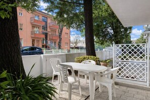 Outdoor dining - Villa Nadia 1 - Carraro Immobiliare Jesolo (Lido di Jesolo)