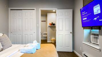 Internet, bed sheets