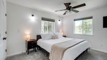 3 Schlafzimmer, Bügeleisen/Bügelbrett, Reisekinderbett, kostenloses WLAN