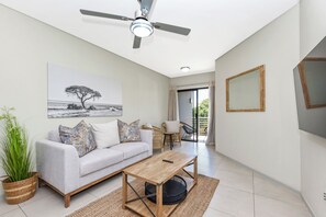 TV - Effortless Luxury Living at The View (Sandton)