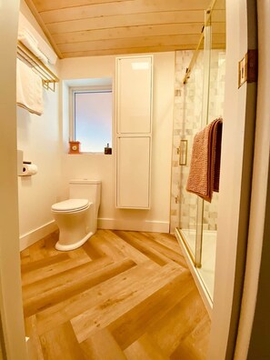 Hårtørrer, håndklæder