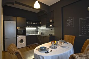 Dining - Chersonissos Central Apartment (Limenas Chersonisou)