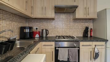 Dụng cụ nấu nướng/bát dĩa/dao nĩa