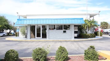 Facciata della struttura