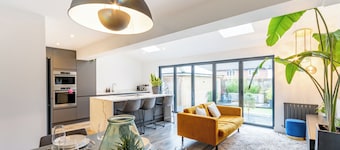 Comfortable 3 bedroom Home | Chelmsford | Sleeps 5 - Pass the Keys
