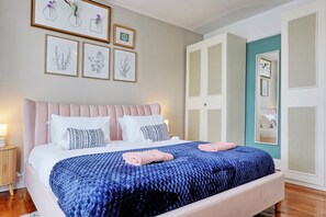 5 slaapkamers, een strijkplank/strijkijzer, gratis wifi, beddengoed