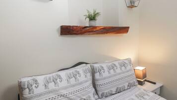 5 bedrooms, individually decorated, individually furnished, free WiFi