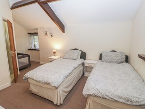 5 bedrooms, individually decorated, individually furnished, free WiFi - Birkbank Farm (Cockermouth)